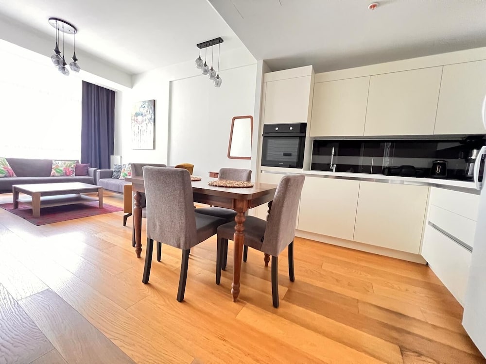G Tower Residence Apartment Rentals
