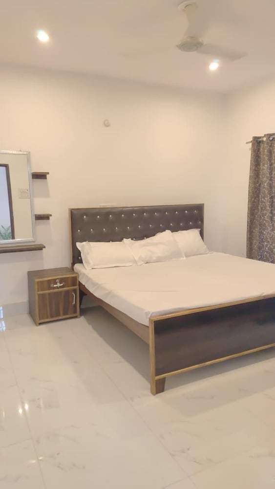 Shree Shyam Paying Guest House