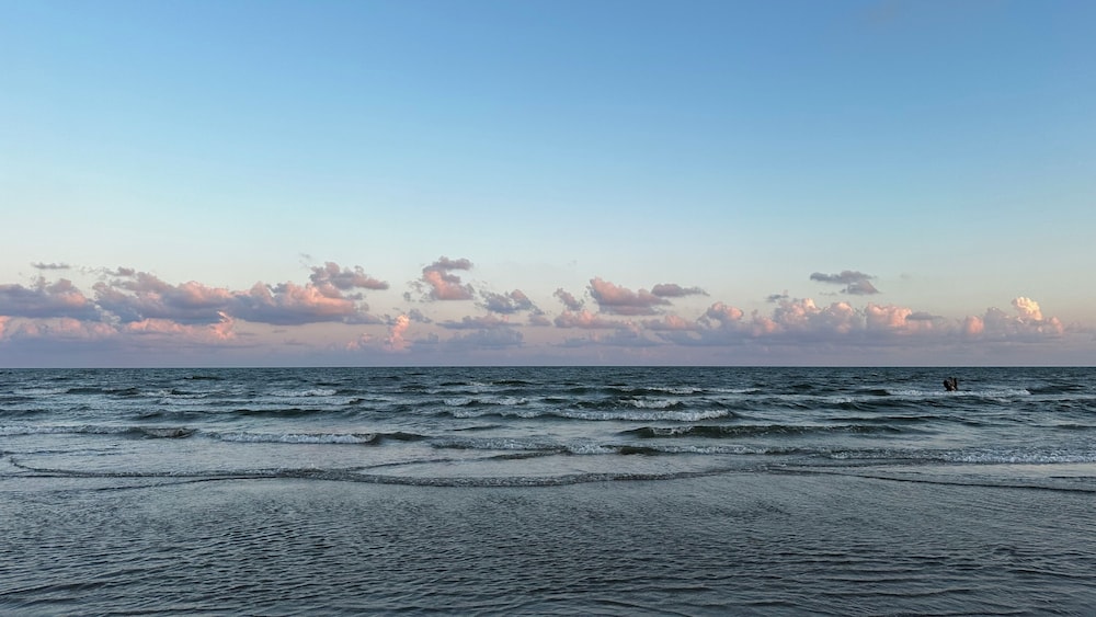 Beachfront Melody by Ryson Vacation Rentals
