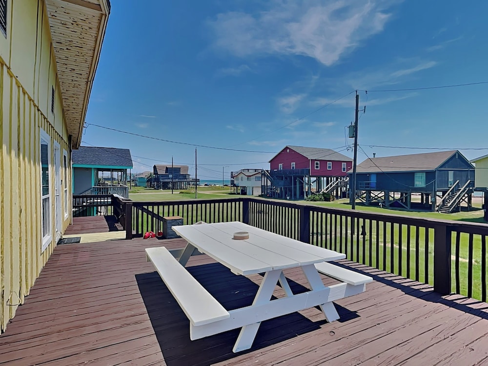 Surfside Casa de Playa by Ryson Vacation Rentals