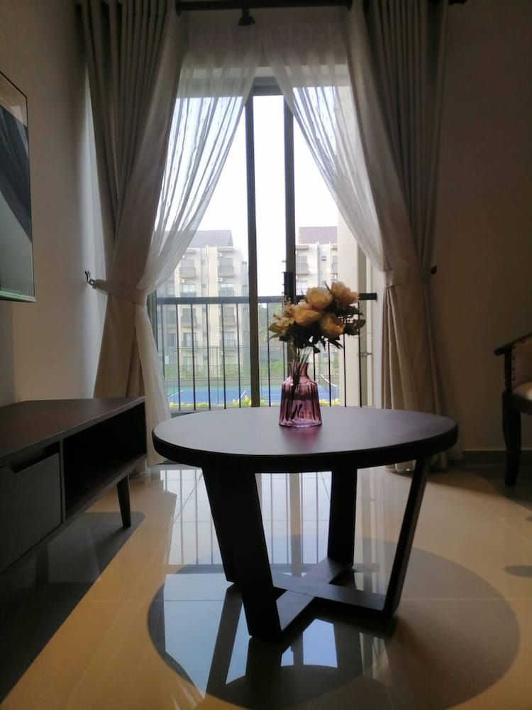 Family-friendly 3BR Apartment in Serene Malabe
