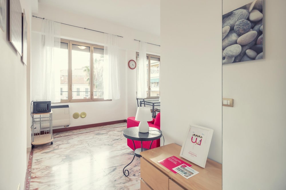 Sanremo Central Nest by Wonderful Italy view 3
