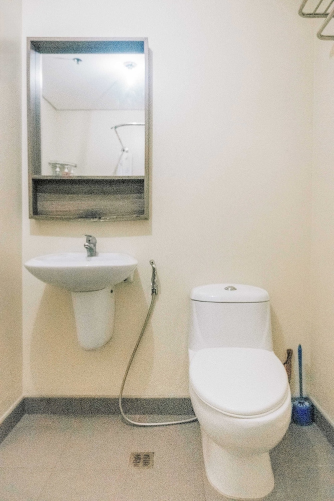 Spacious 1 Bedroom With a View