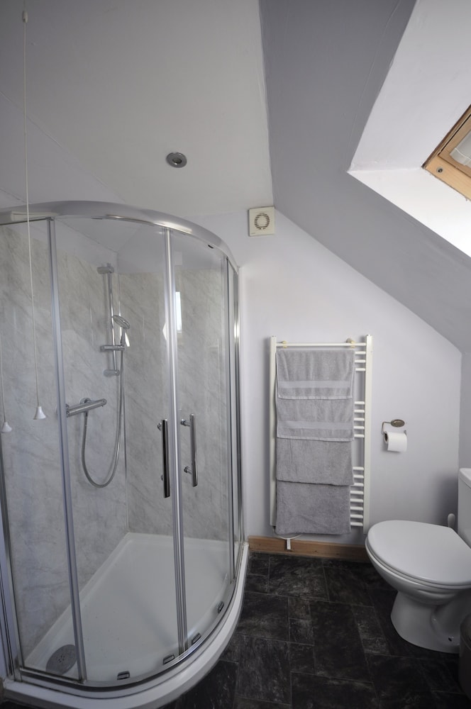 The Chalet is pet Friendly on a Farm Near Malvern