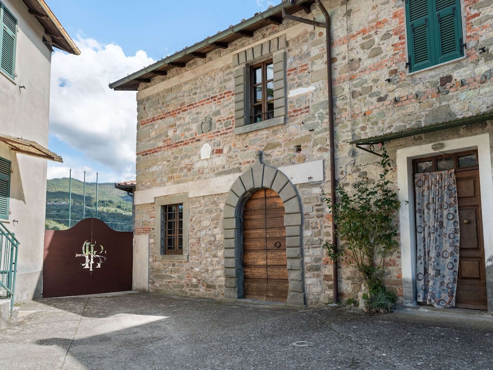 Relaxing Tuscan Home With Wifi