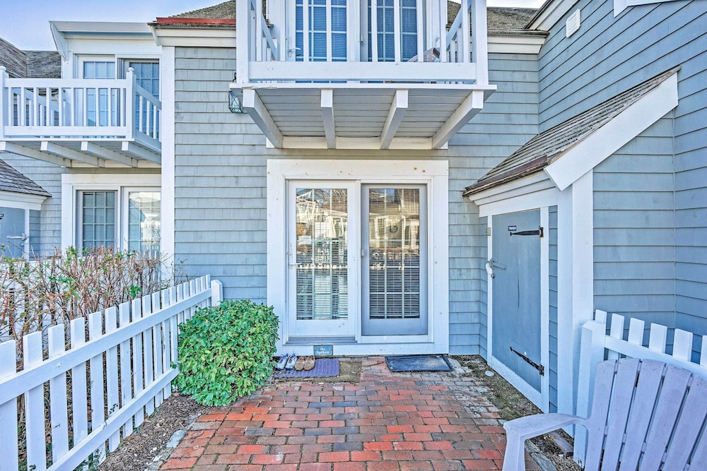 Ocean View + Beach Access: Cape Cod Townhome