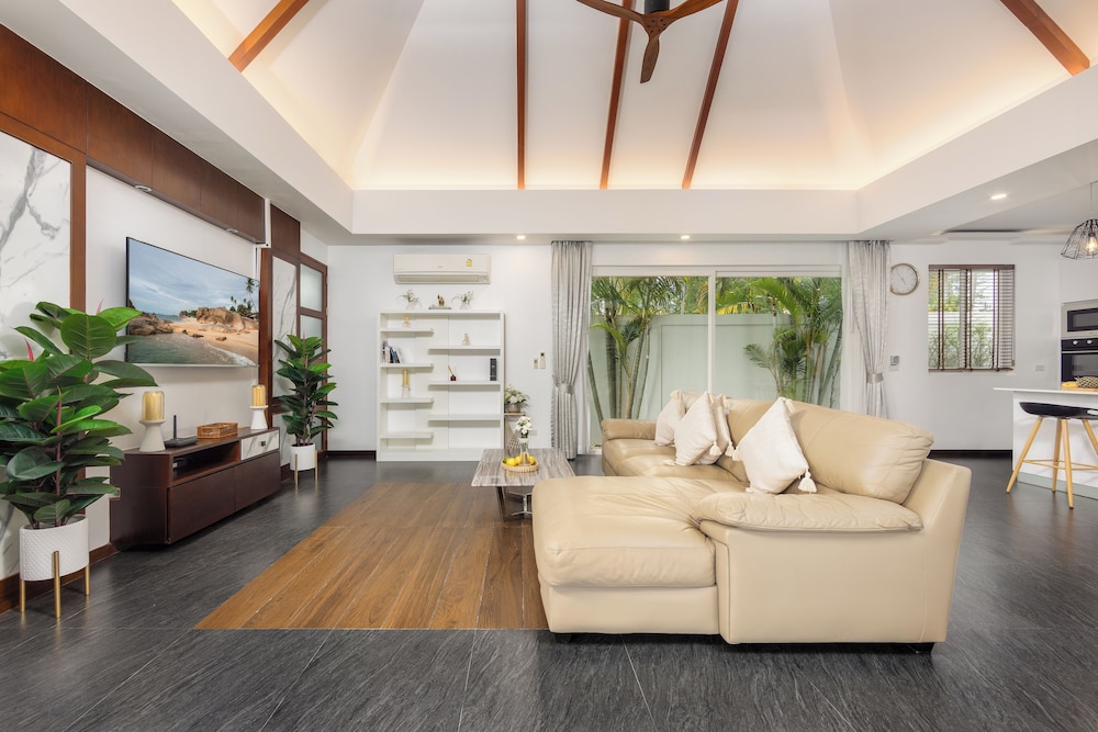 Villa Hemi 2BR Modern Thai Style