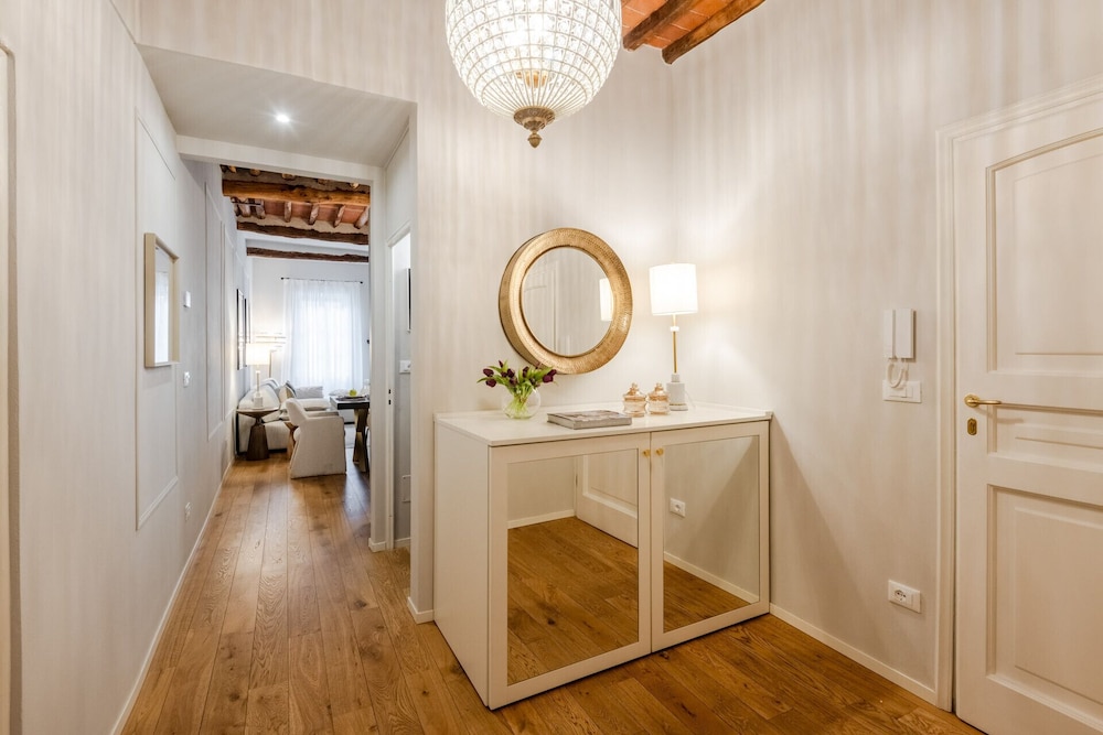 Casa Meg in Lucca With 3 Bedrooms and 2 Bathrooms