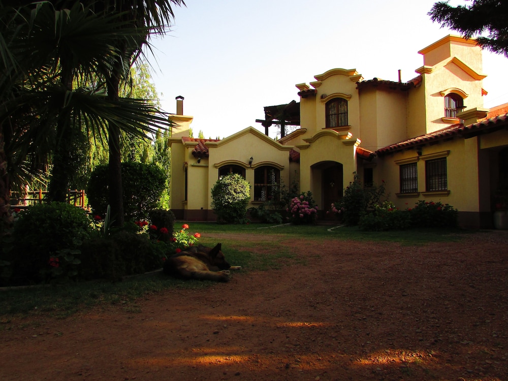 Hotel Pilgrim's Rest - Image 1