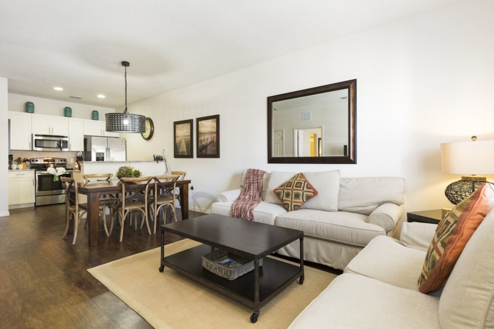 Lucaya Village 2904 #20-107 - Image 1