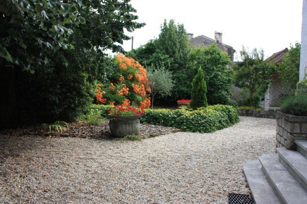 Photo 25