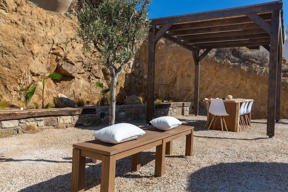 Amaze Mykonos Luxury Seaview Retreat