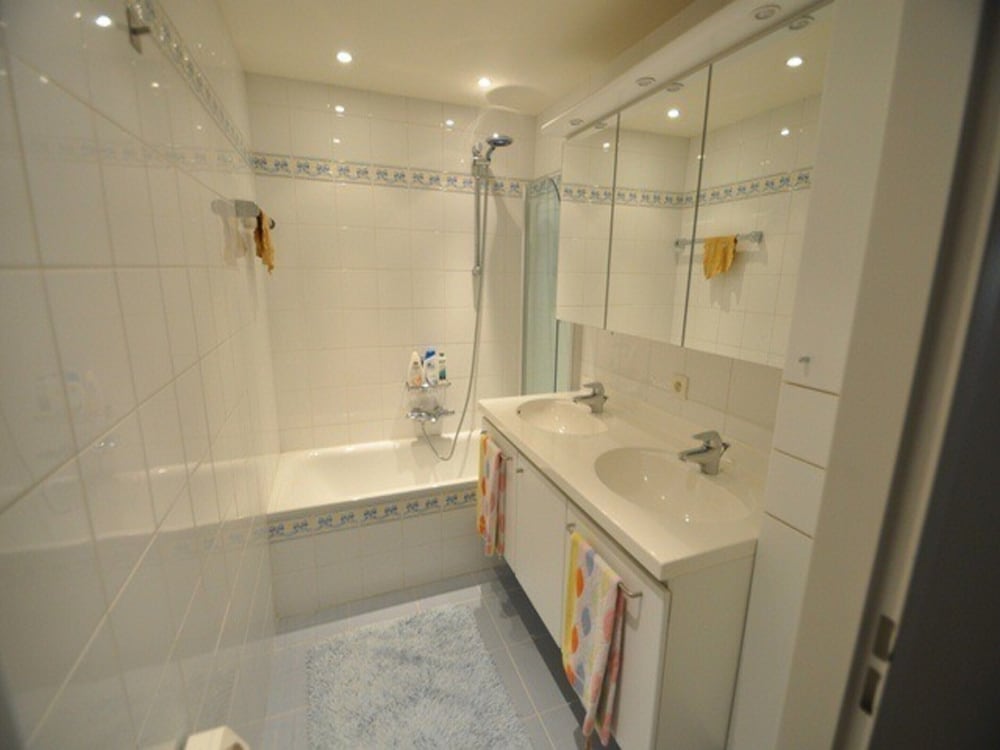 Apartment in Knokke-heist With Garage