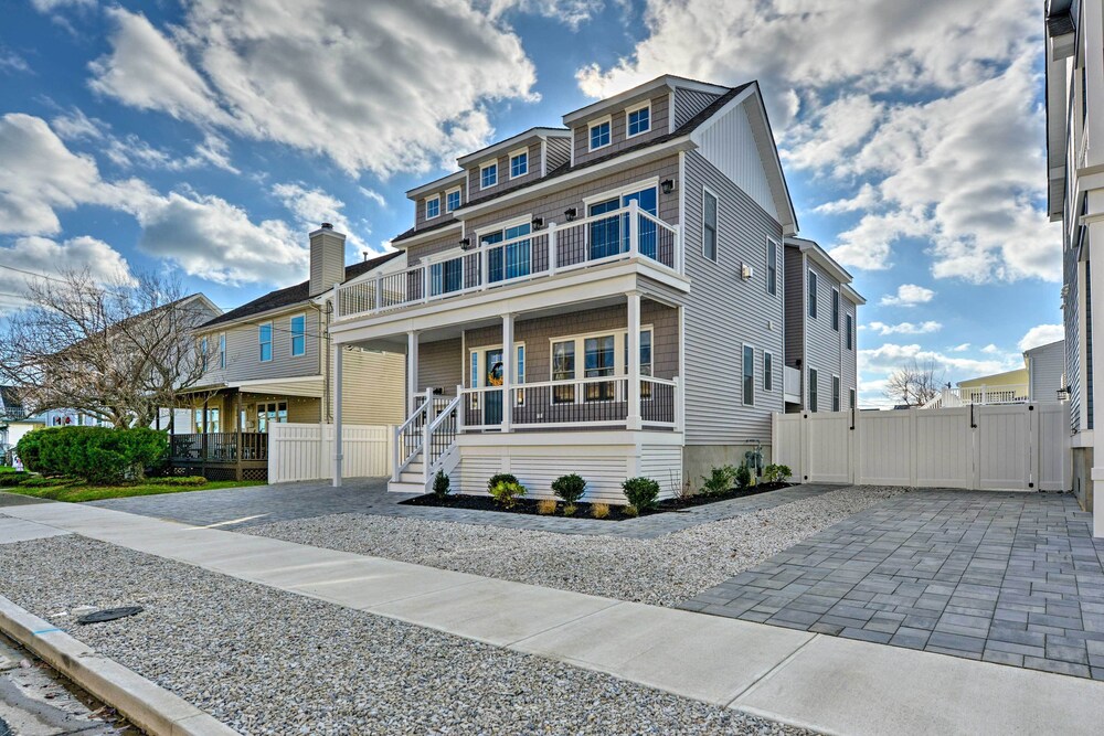 New-build North Wildwood Home w/ Private Pool view 5