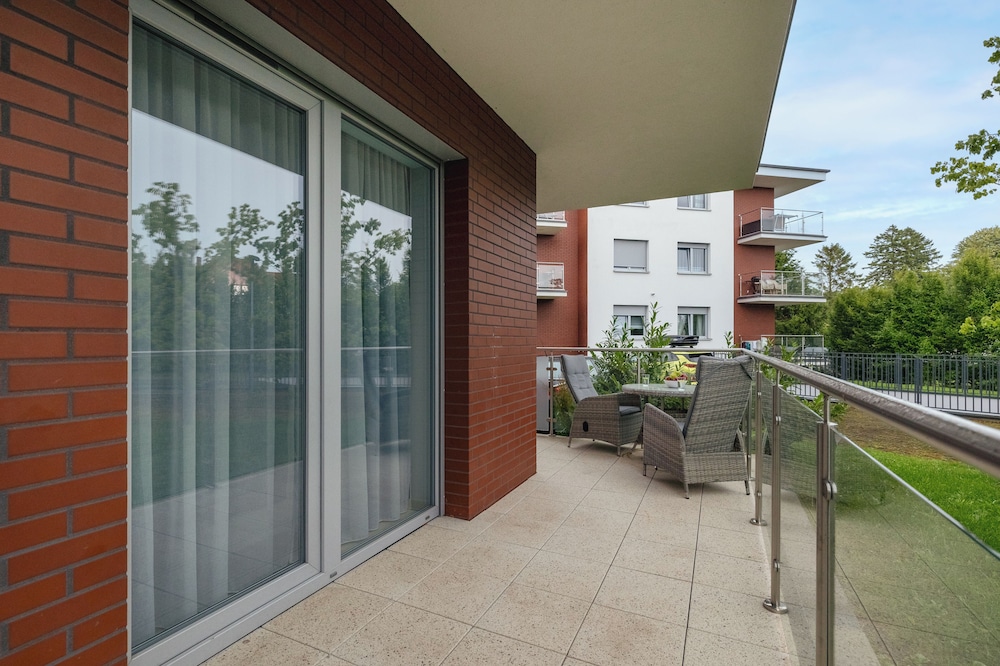 Klifowa Resort Rewal by Renters Prestige