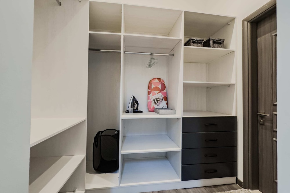 Xuru Stays I Valory - 5 Min to Airport