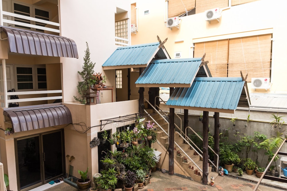Jang Sripoom House