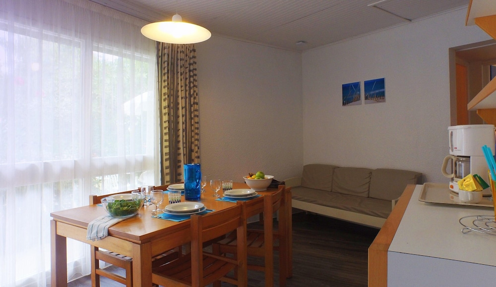 Apartment in Ars-en-re Near Bird Sanctuary