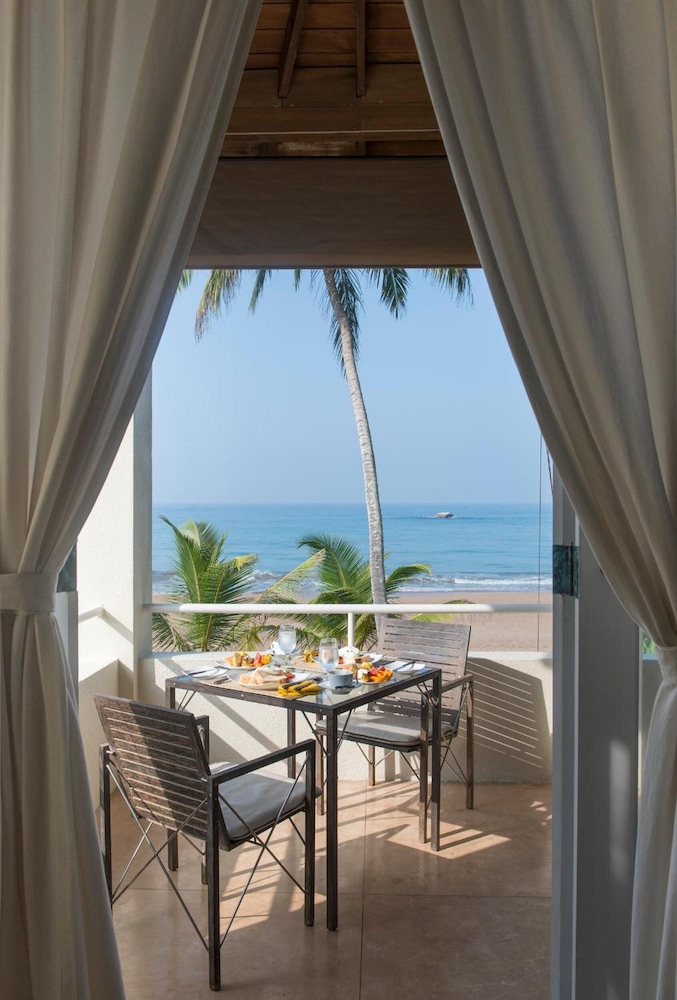 Sri Villas