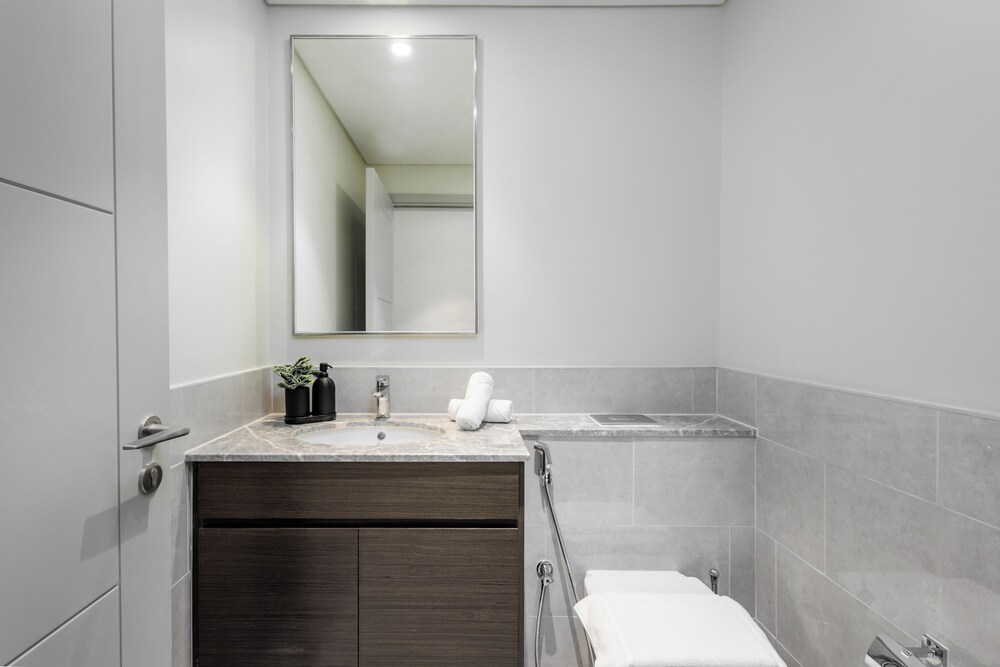 Venduras - Luxurious 4BR Burj Downtown