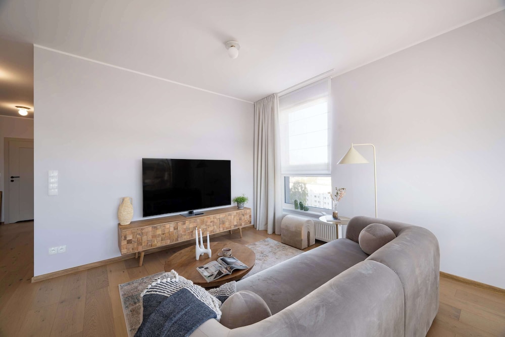 Elite Apartments Beachside Balcony