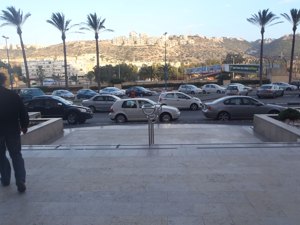 Almog Studio