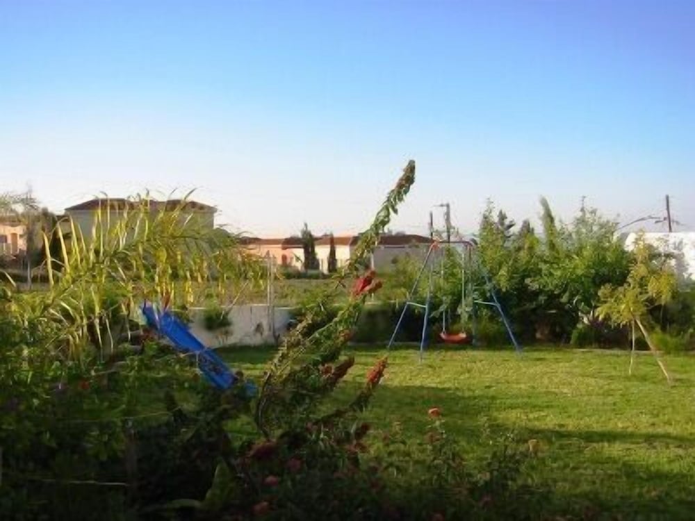 Aura Holiday Villas