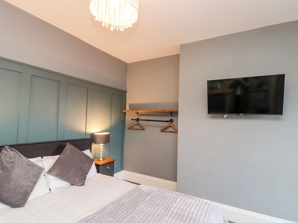 27 Westbourne Grove