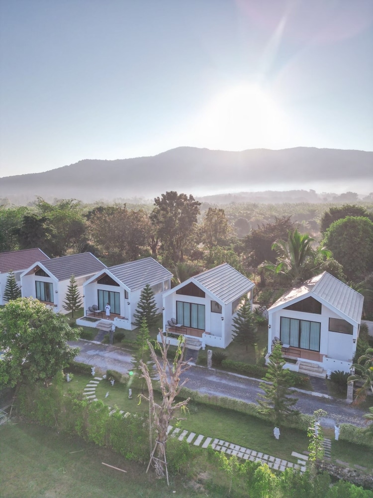 The Estretto Resort
