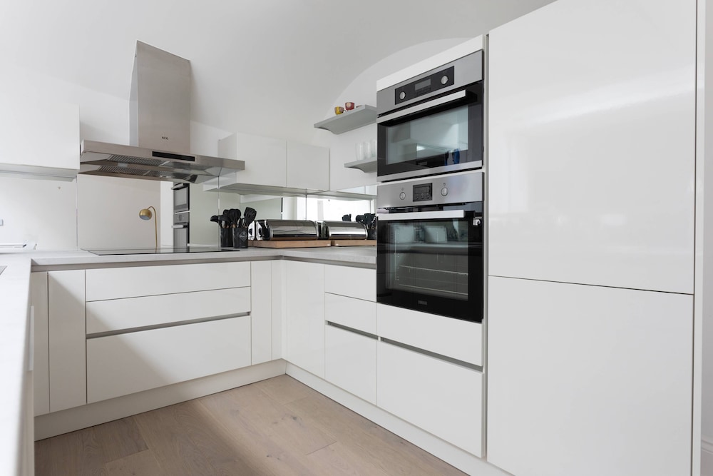 Winchester Street III by Onefinestay