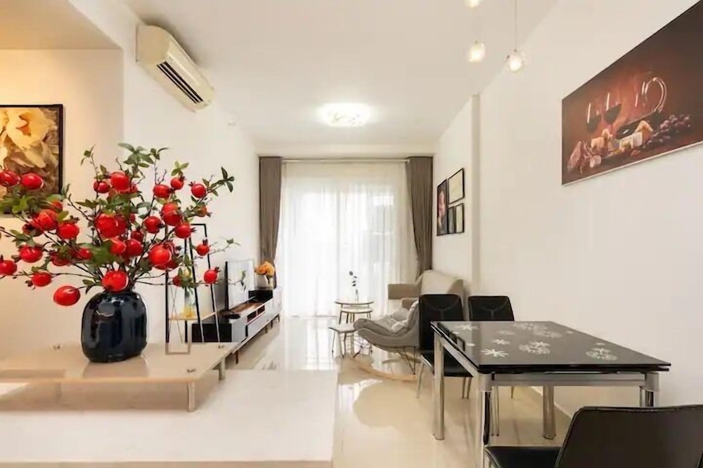 Nice Apartments near Tan Son Nhat Airpot