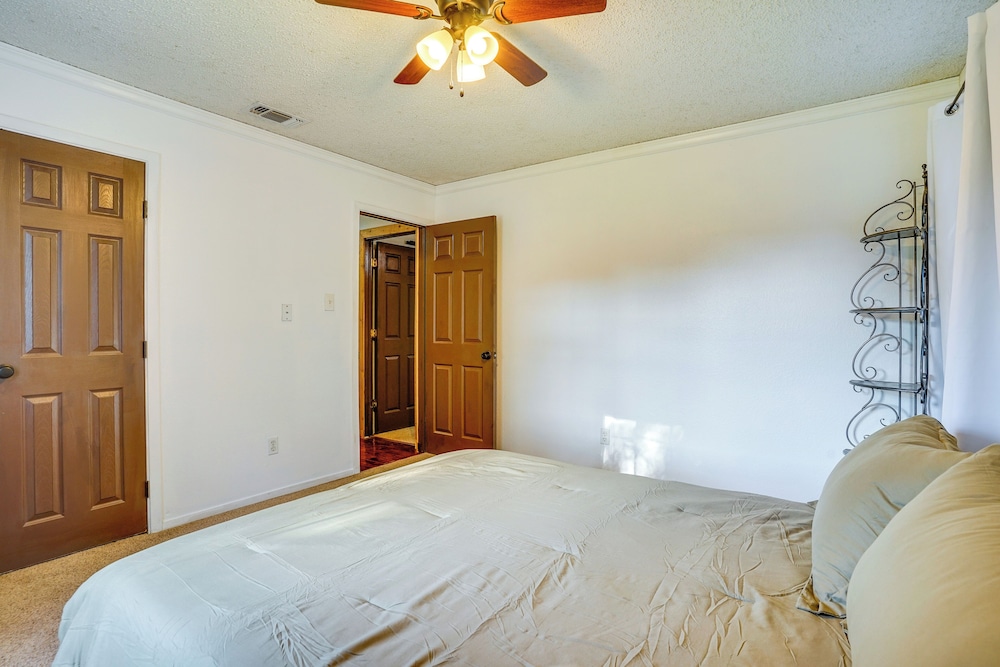 Peace, Space & Starry Nights: Ranch Home in Azle