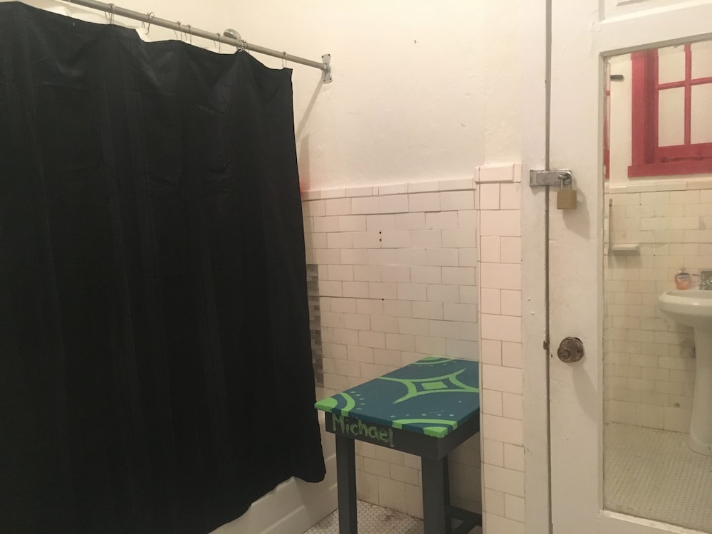 Hostel H1 Miramar - Property Image 21