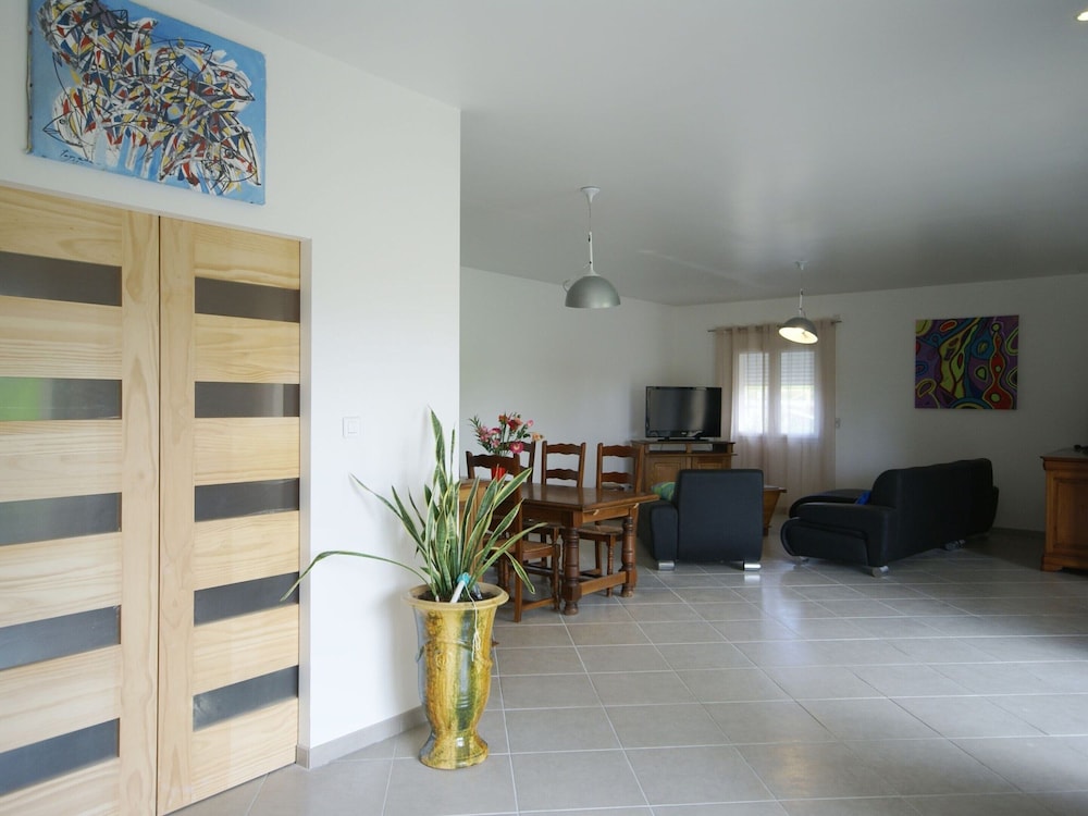 Chic Holiday Home in Pradons With Swimming Pool view 4
