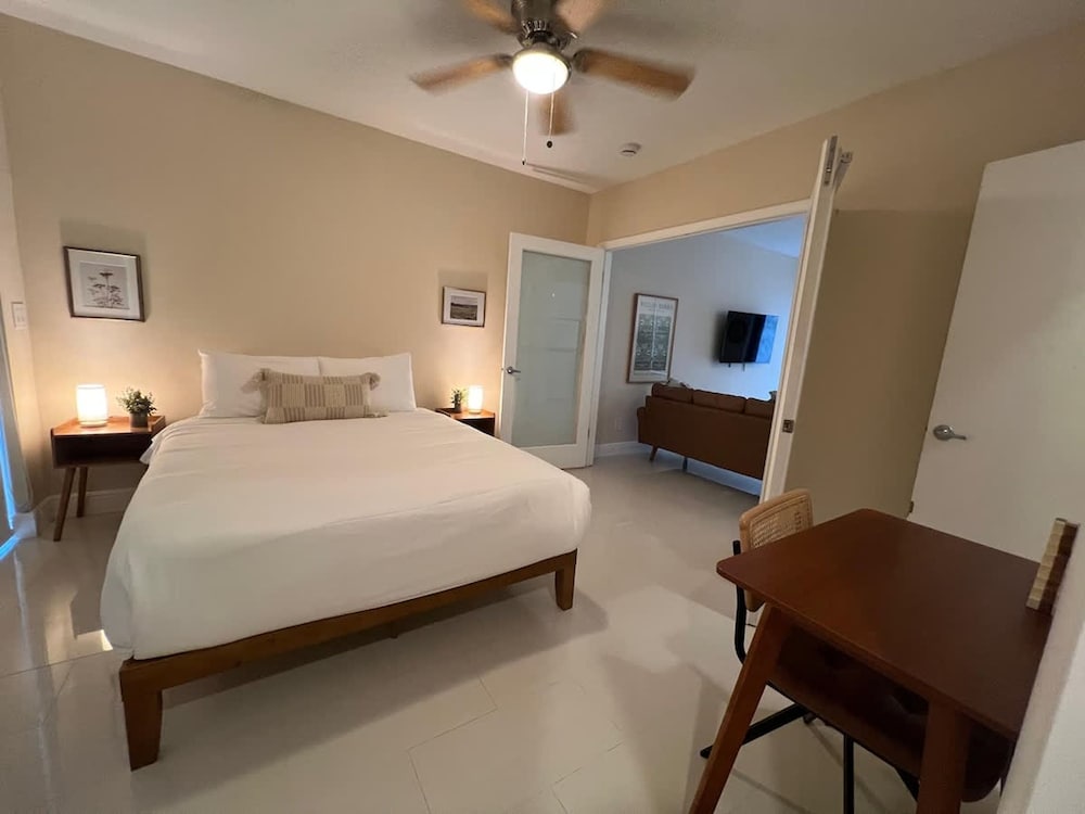Open-concept Urban Stay