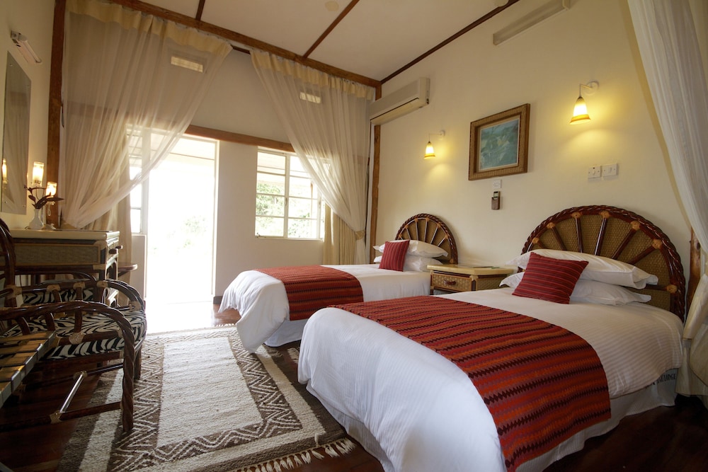 Mweya Safari Lodge