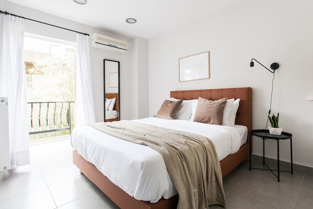 UPSTREET Modernized & Spacious 2BD Apartment in Chalandri photo 3