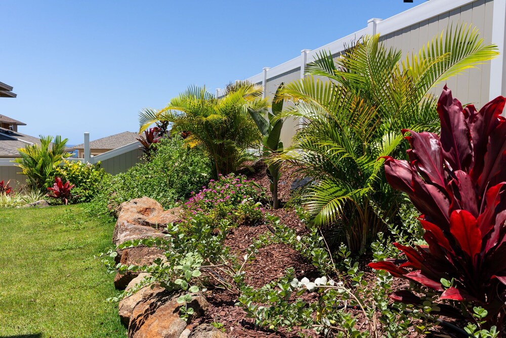 @ML Ocean View, Golf, Gazebo and Bbq, we Have All!