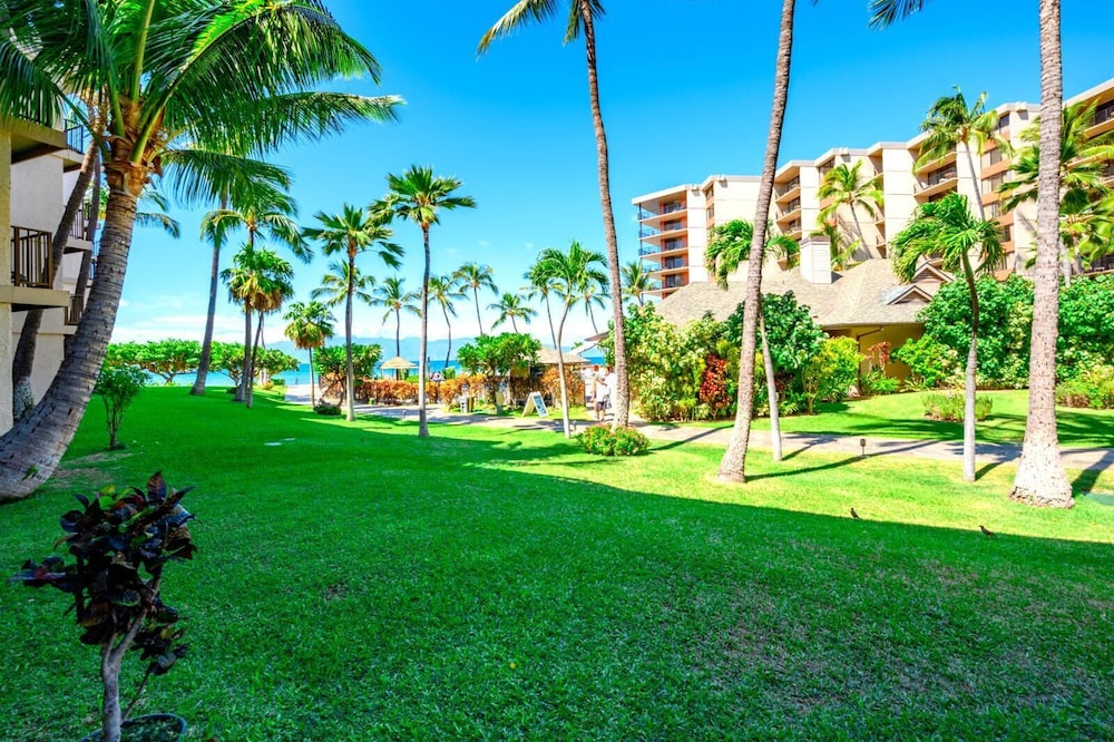 Hotel Kaanapali Shores by KBM - Image 1