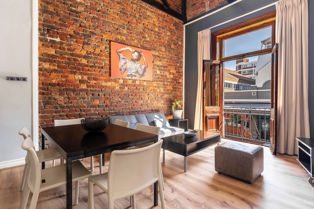 Long Street Self Catering Apartments