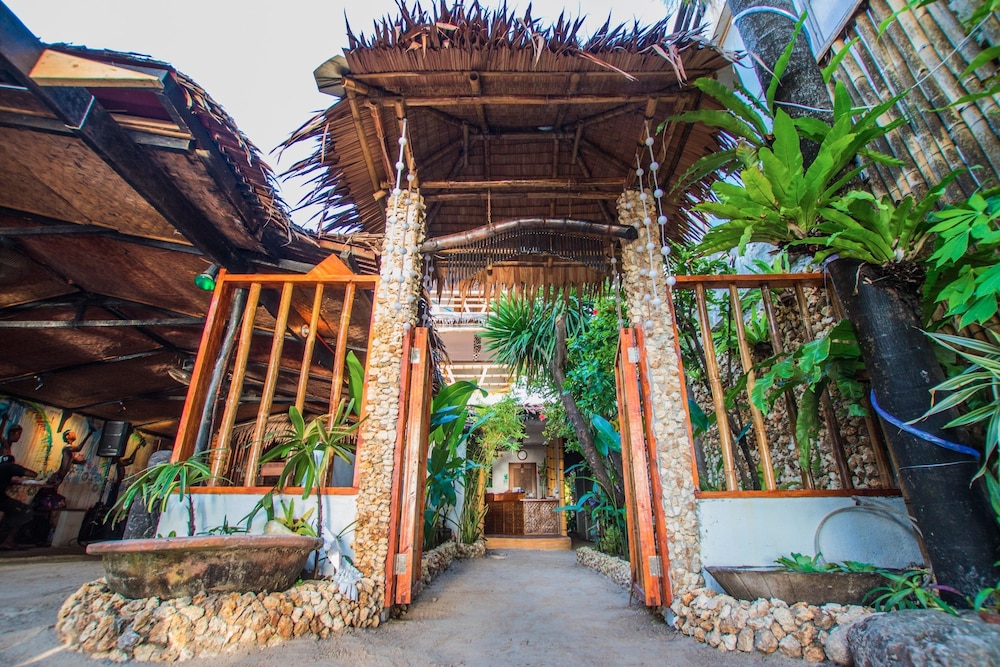 Bamboo Bungalow Resthouse