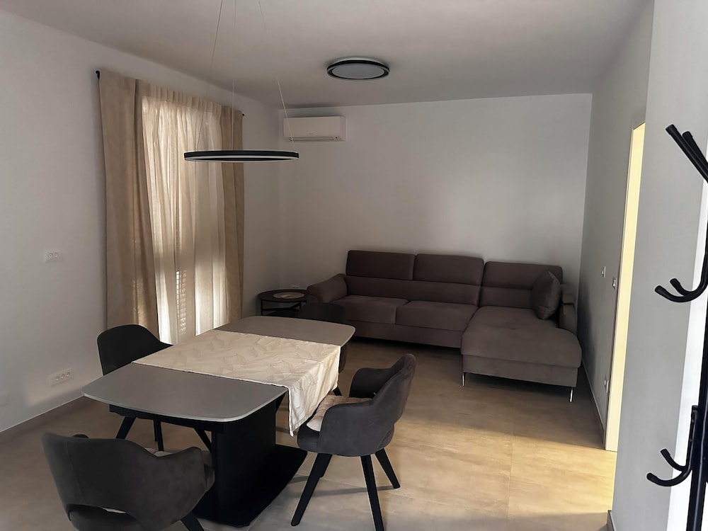 Apartments Robi 2