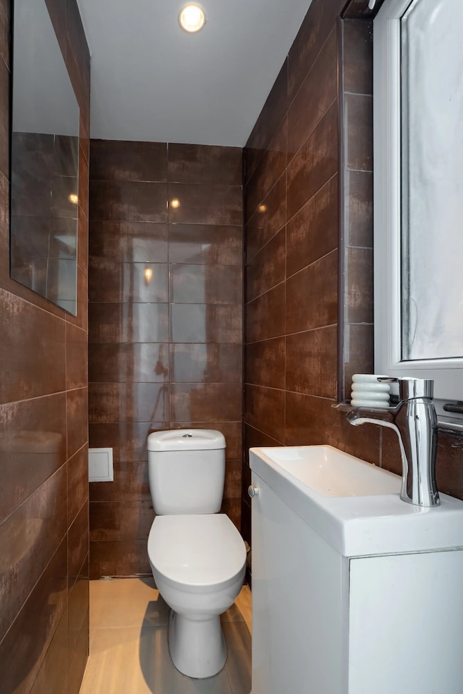 Grand 3BR Near Athenaeum Calea Victoriei