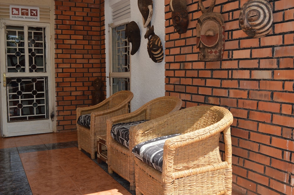 Colonial Residence