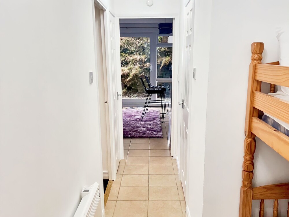 Beach Court Apartment view 5