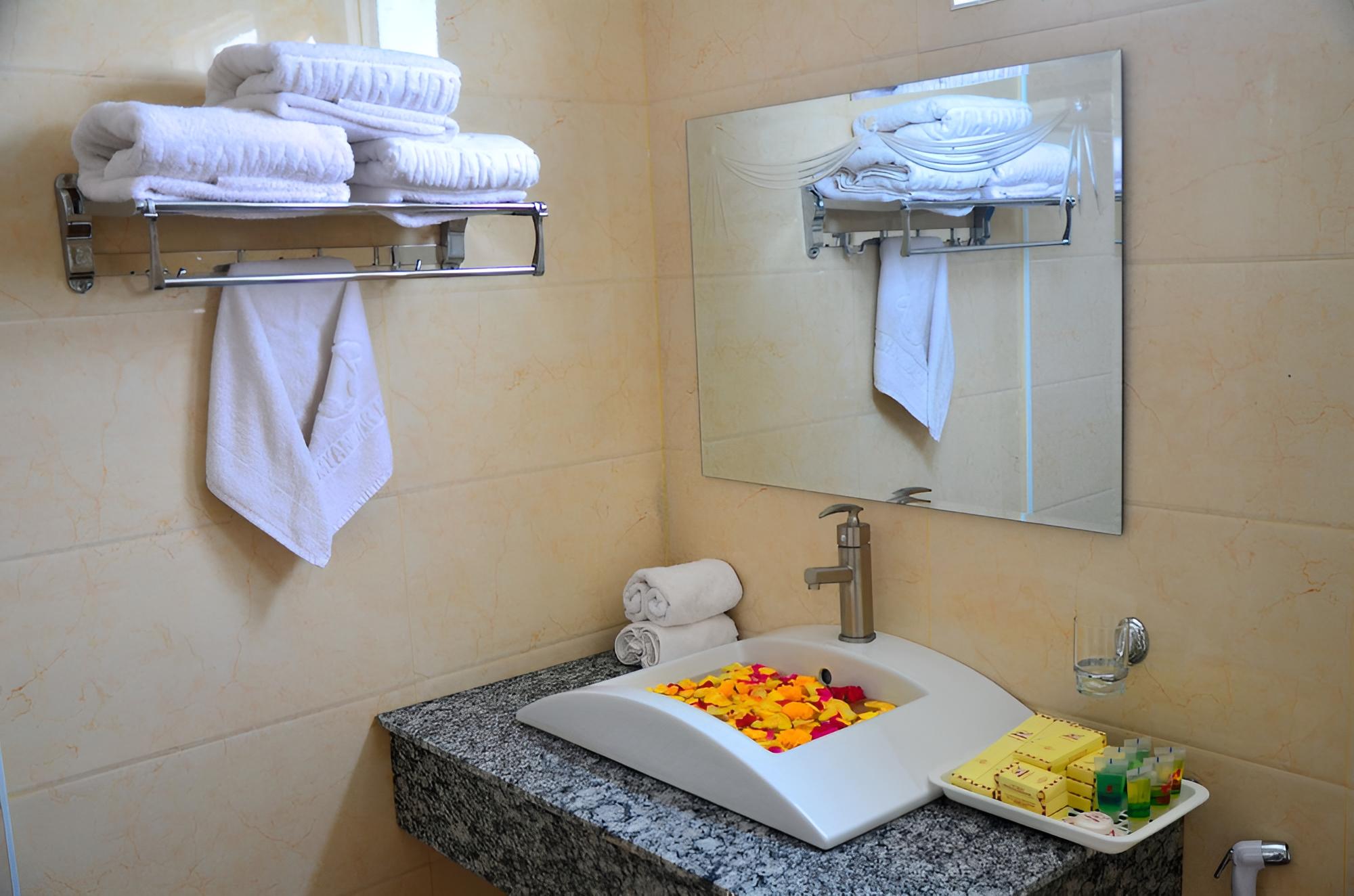 Ye Myanmar Hotel