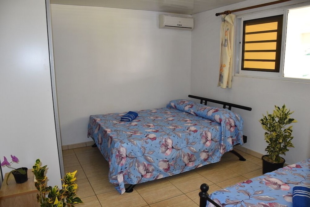 Le Vely Lodge view 4