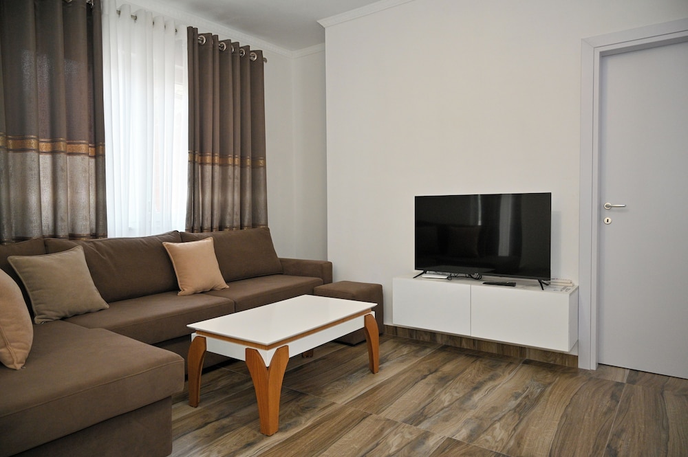 Elite Apartments