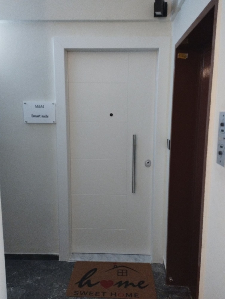 Kallimarmaro M M Smart Suite by Superhost Hub