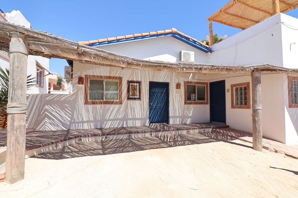 Casa Evita 4 Bedroom Beachfront Home